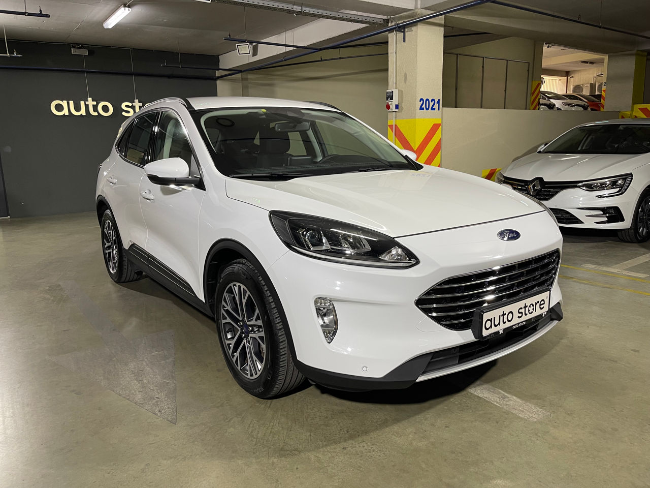 Ford Kuga foto 1