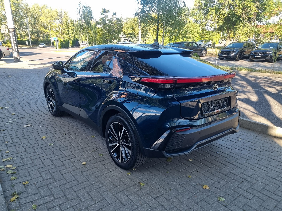 Toyota C-HR 2024 photo 7