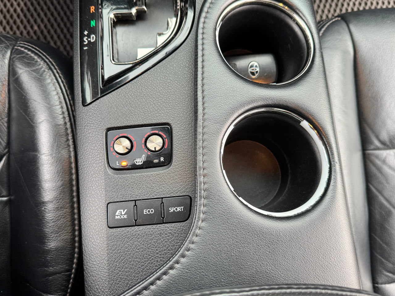 Toyota Avalon foto 13