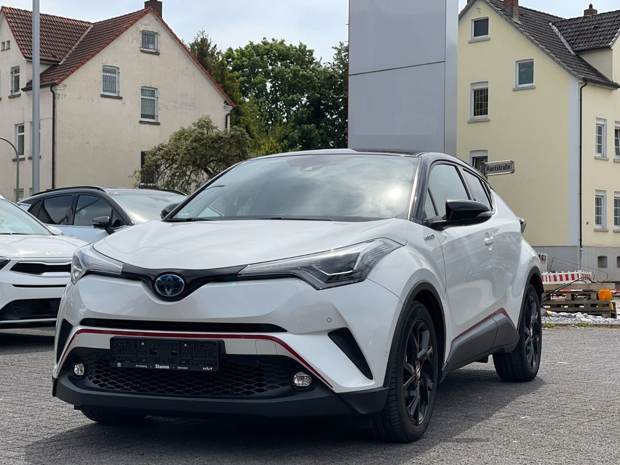 Toyota C-HR foto 0