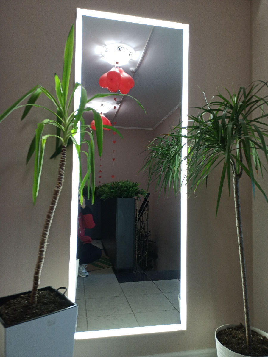 Зеркало LED с подсветкой на стену. Зеркало LED с подсветкой в лицо. Замеры. foto 8