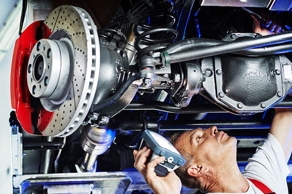 Autoservice oferă toate tipurile de reparații auto diesel / benzină / hybrid foto 4