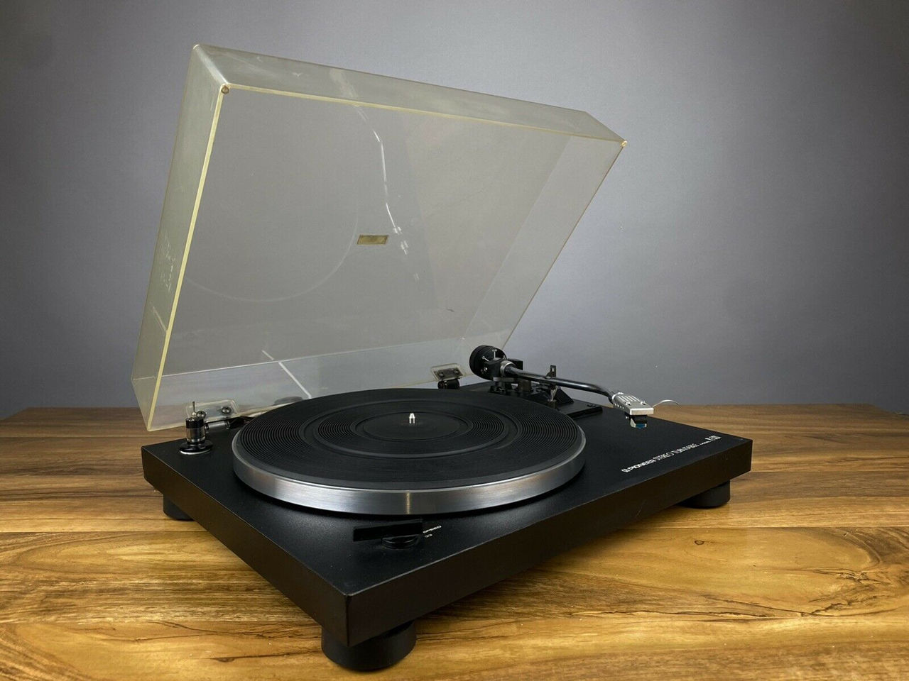 Pioneer PL-512X  Semi Automatic Stereo Turntable фото 2