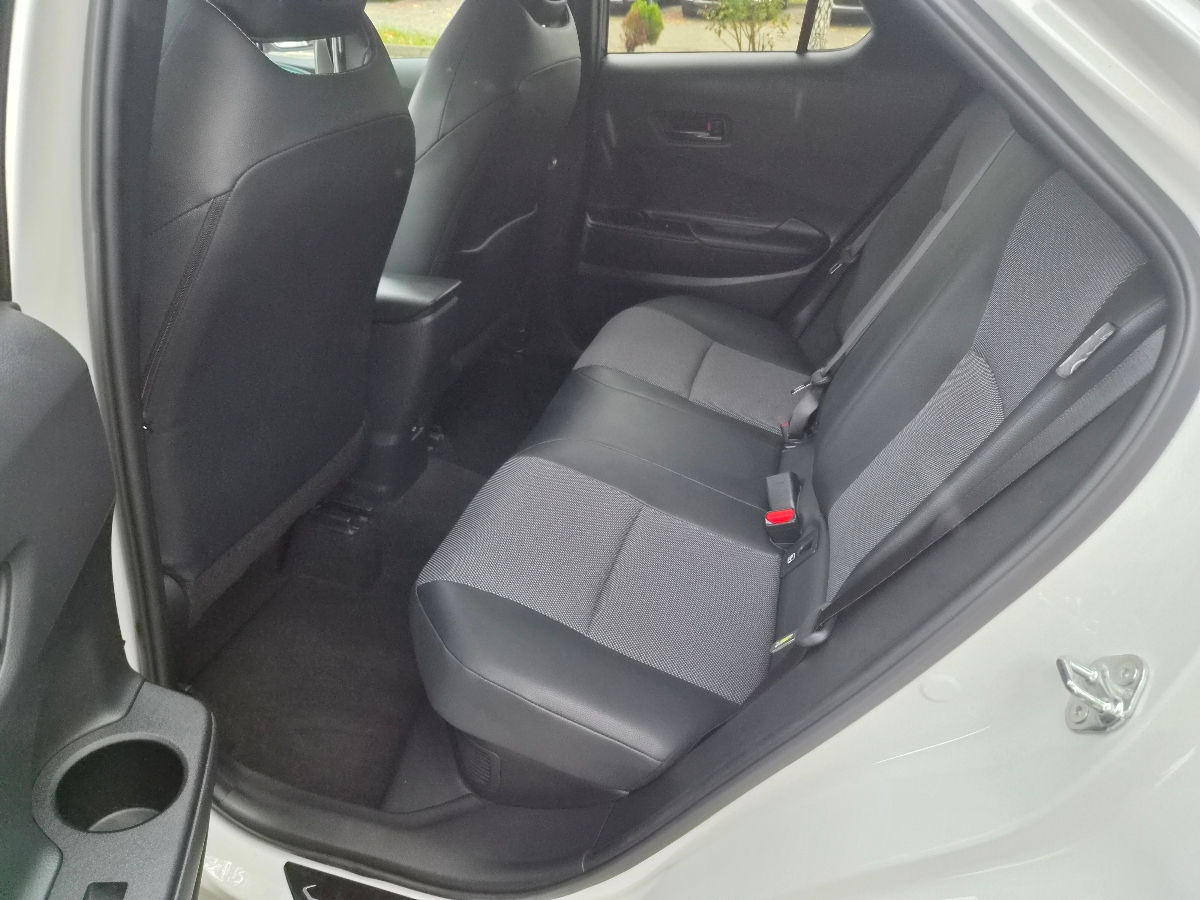 Toyota C-HR 2024 photo 17