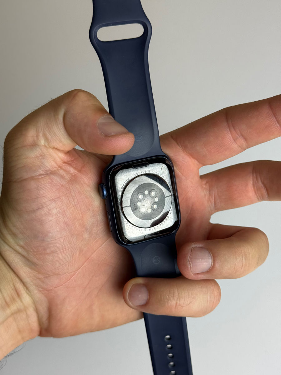 Apple Watch Series 6 44mm фото 1