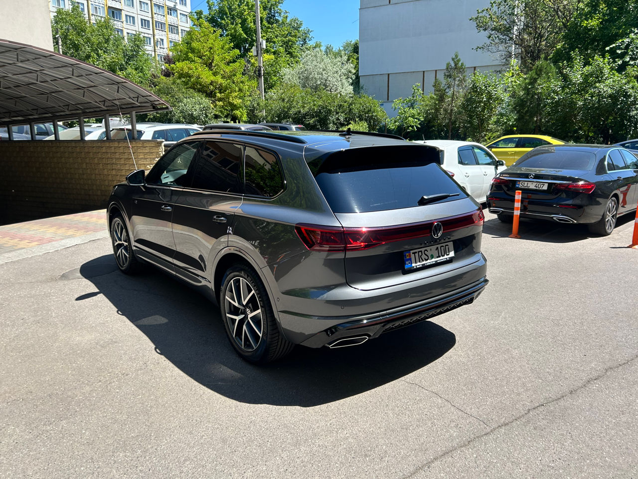 Volkswagen Touareg фото 3