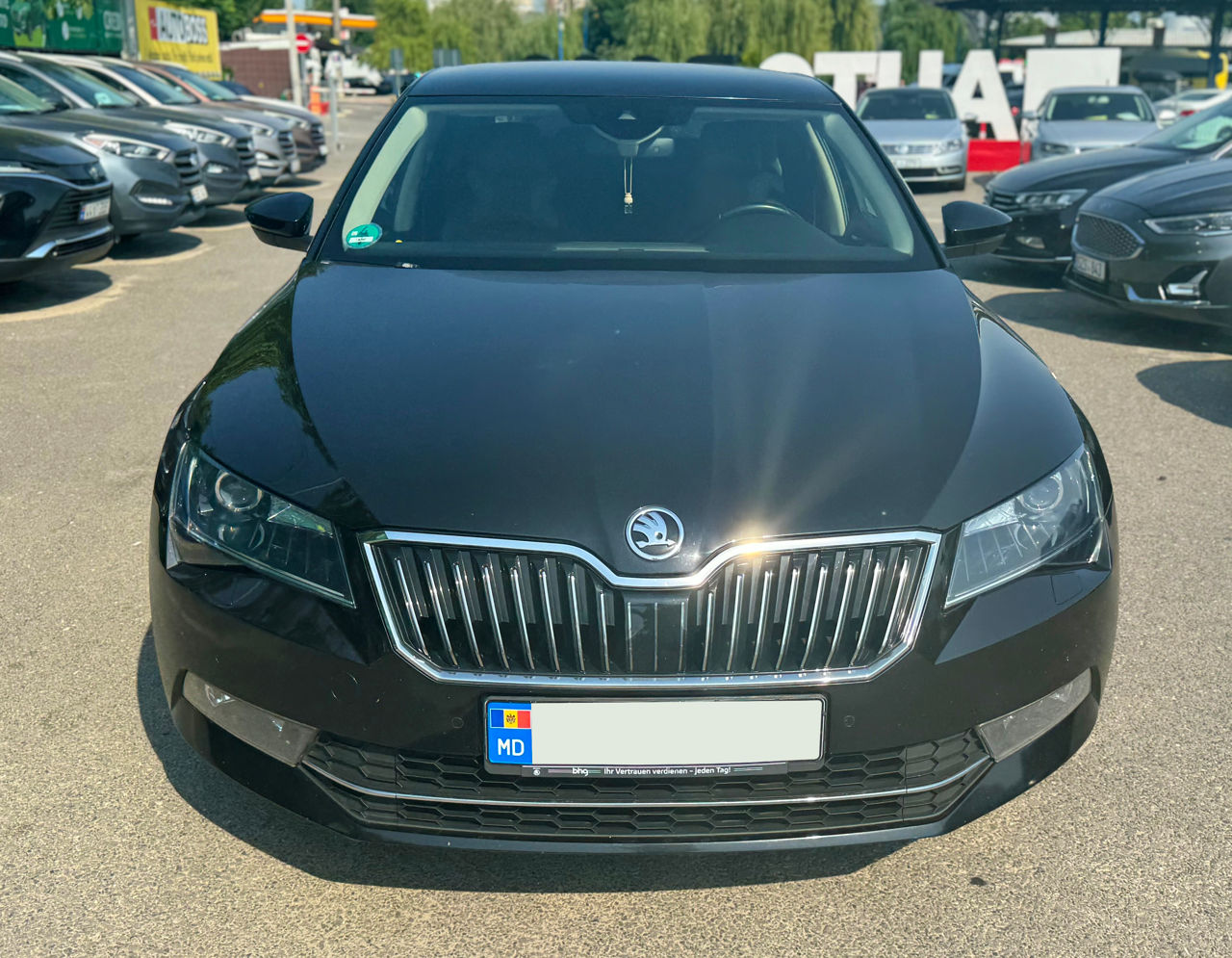 Skoda Superb foto 2