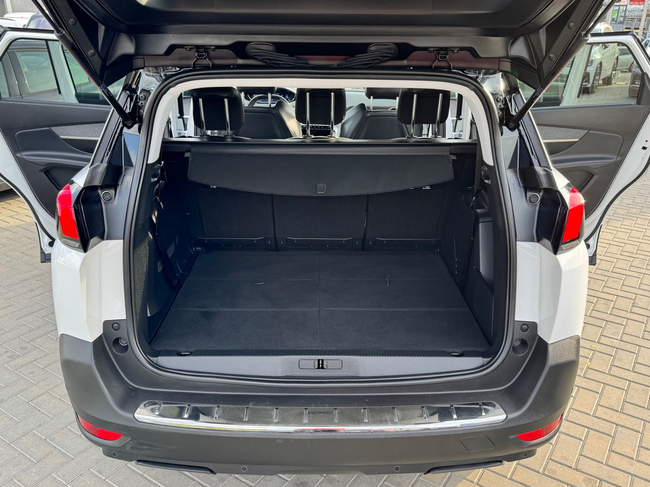 Peugeot 5008 foto 16