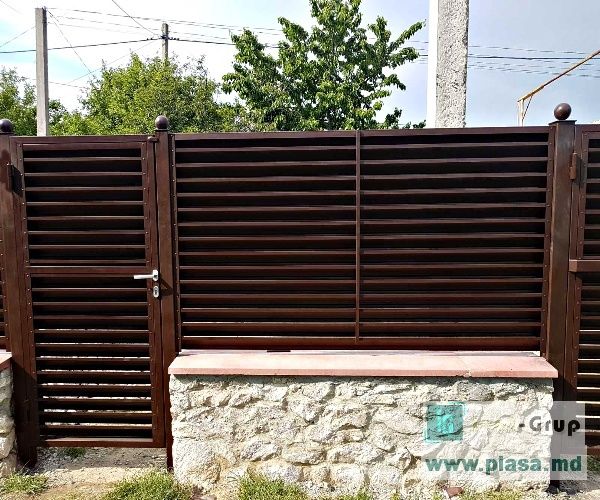 Gard zincat si vopsit tip jaluzele.Забор жалюзийный. foto 19