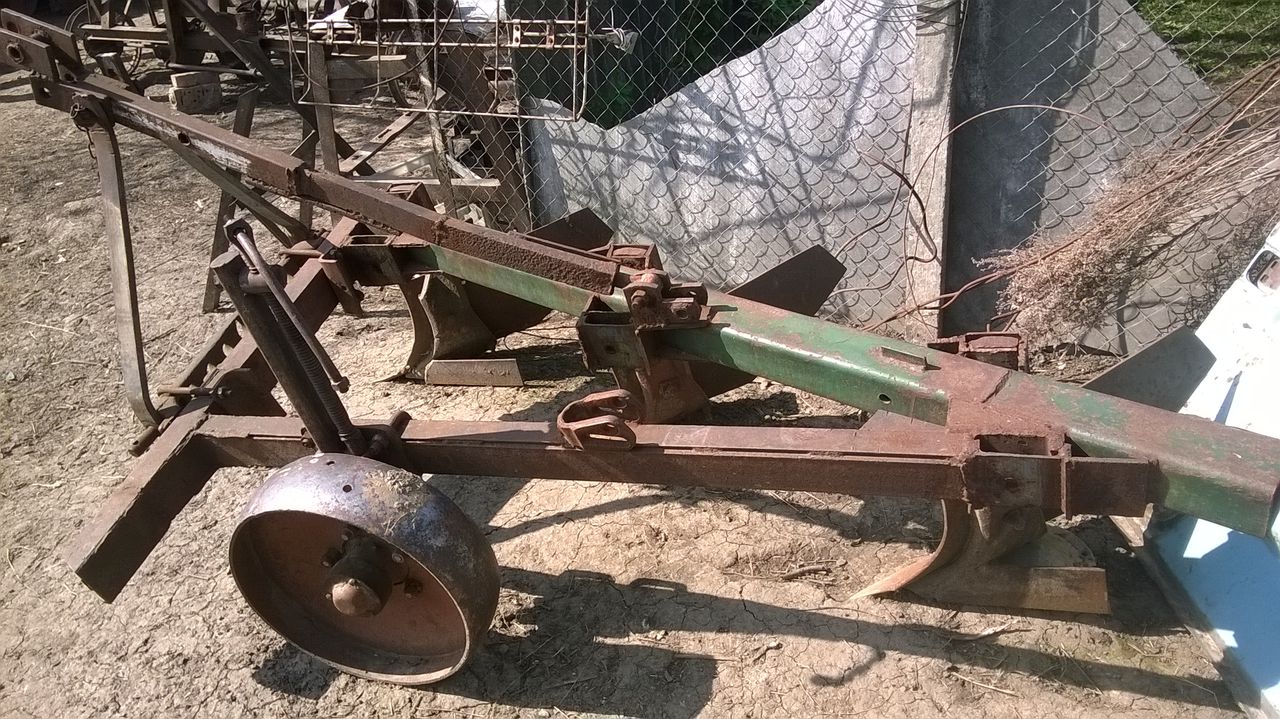 Tractor  cu  motor  dizeli  sigma  samodelca ... foto 5