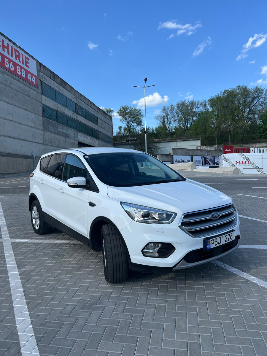 Ford Kuga фото 0