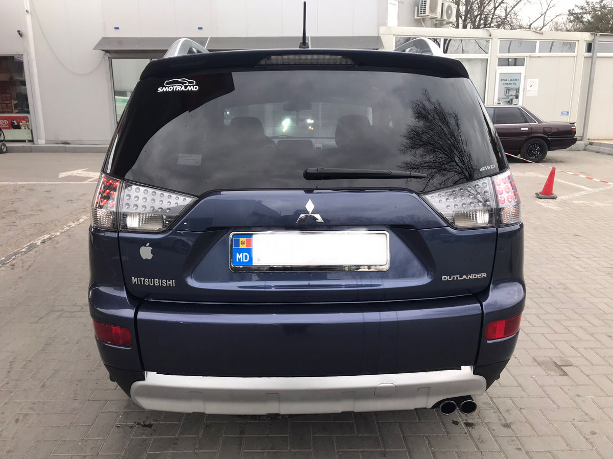 Mitsubishi Outlander foto 4