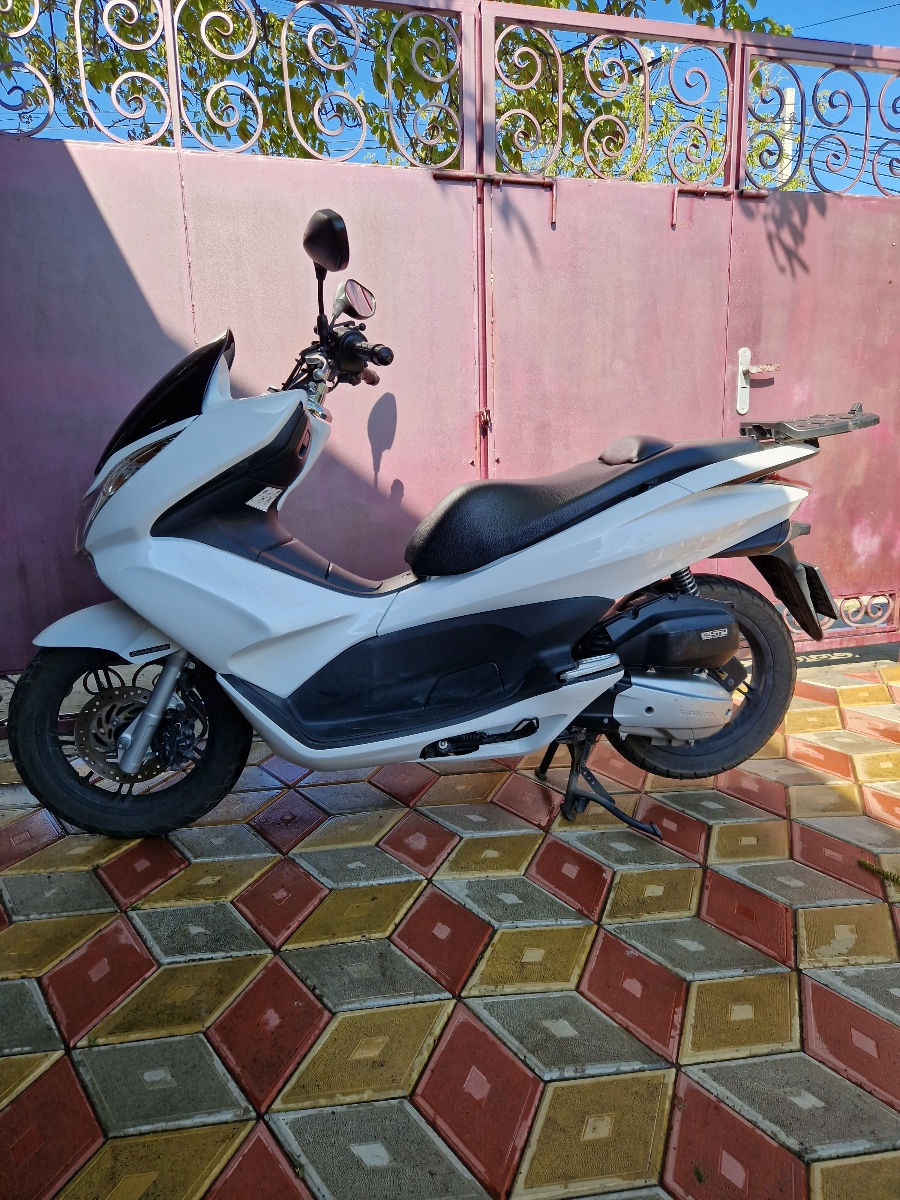 Honda Honda PCX 125 foto 2