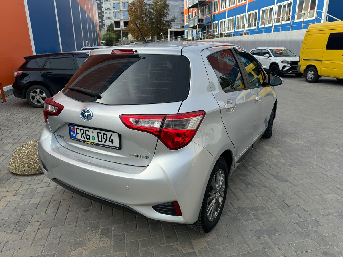 Toyota Yaris foto 6