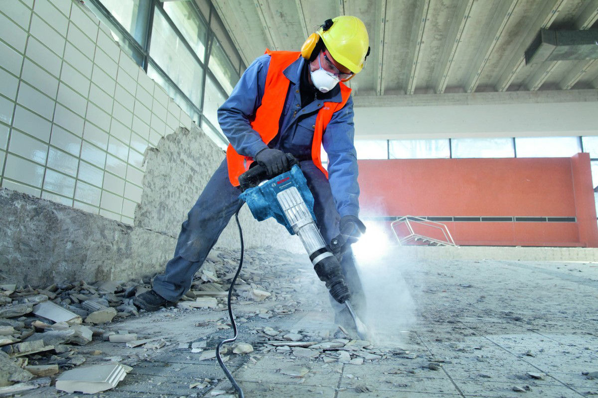 Taiere pereti, beton armat, asfalt  / demolari fundatii, plansee, pereti. foto 0