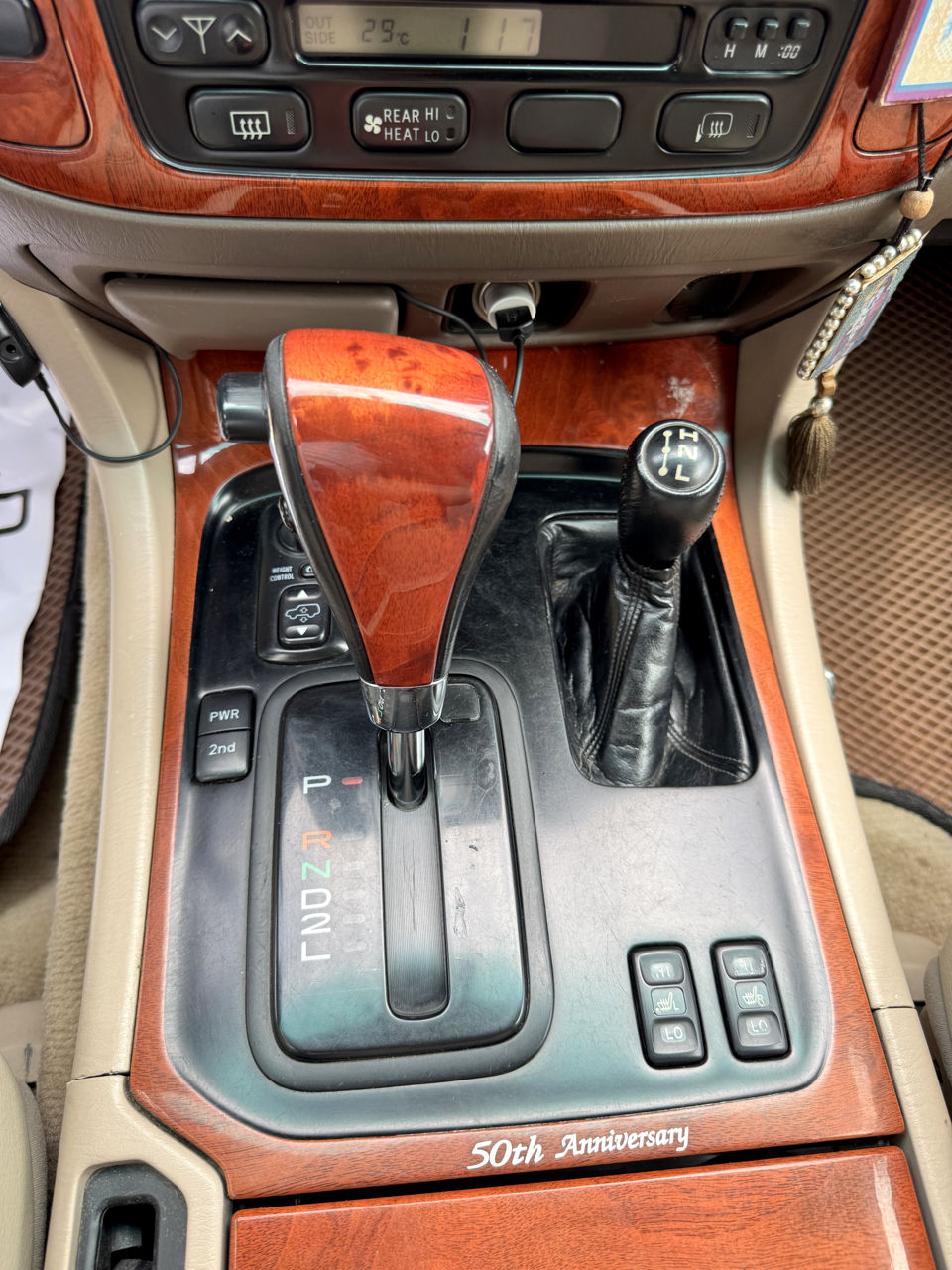 Toyota Land Cruiser фото 11