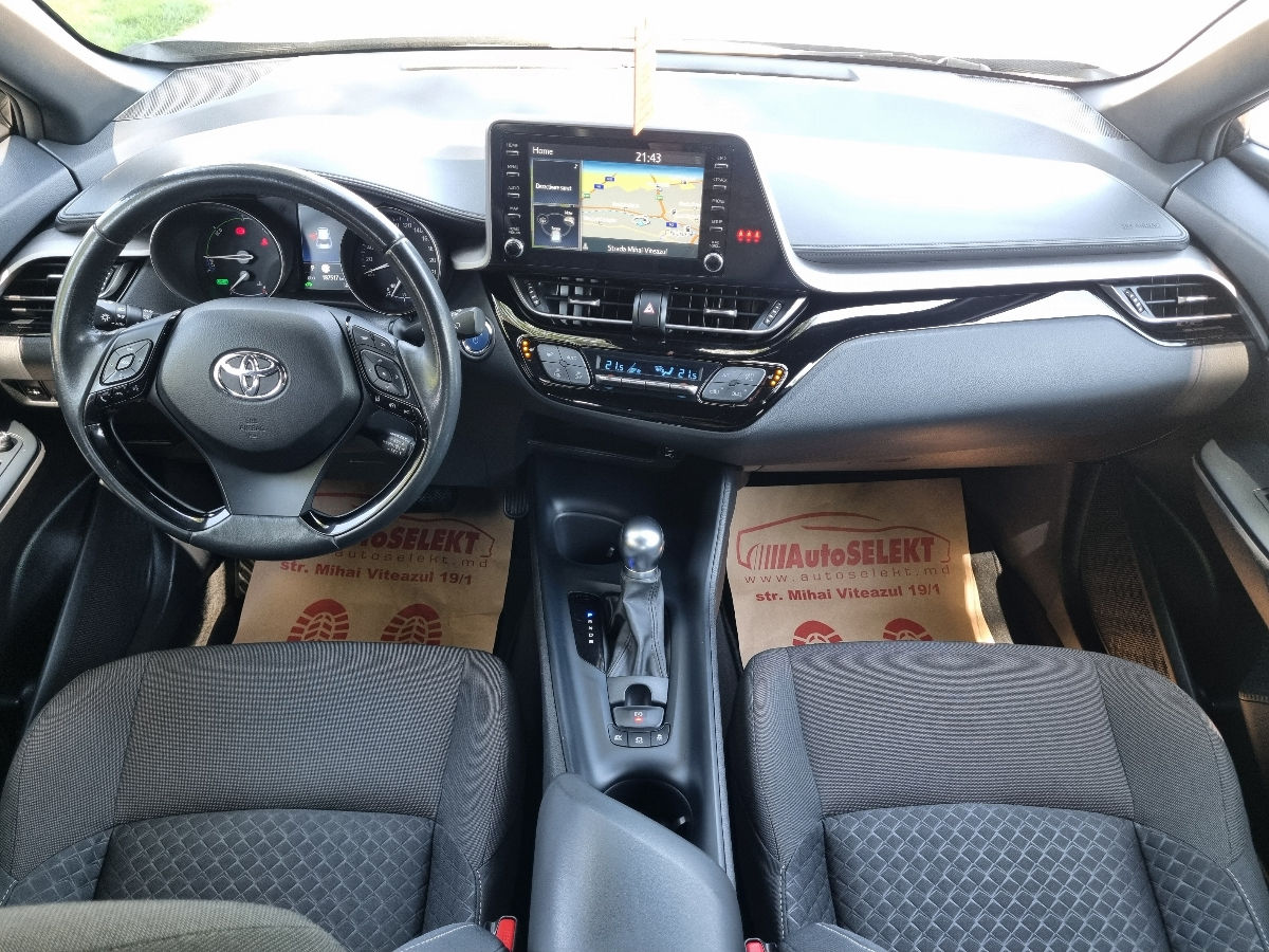 Toyota C-HR 2021 photo 13