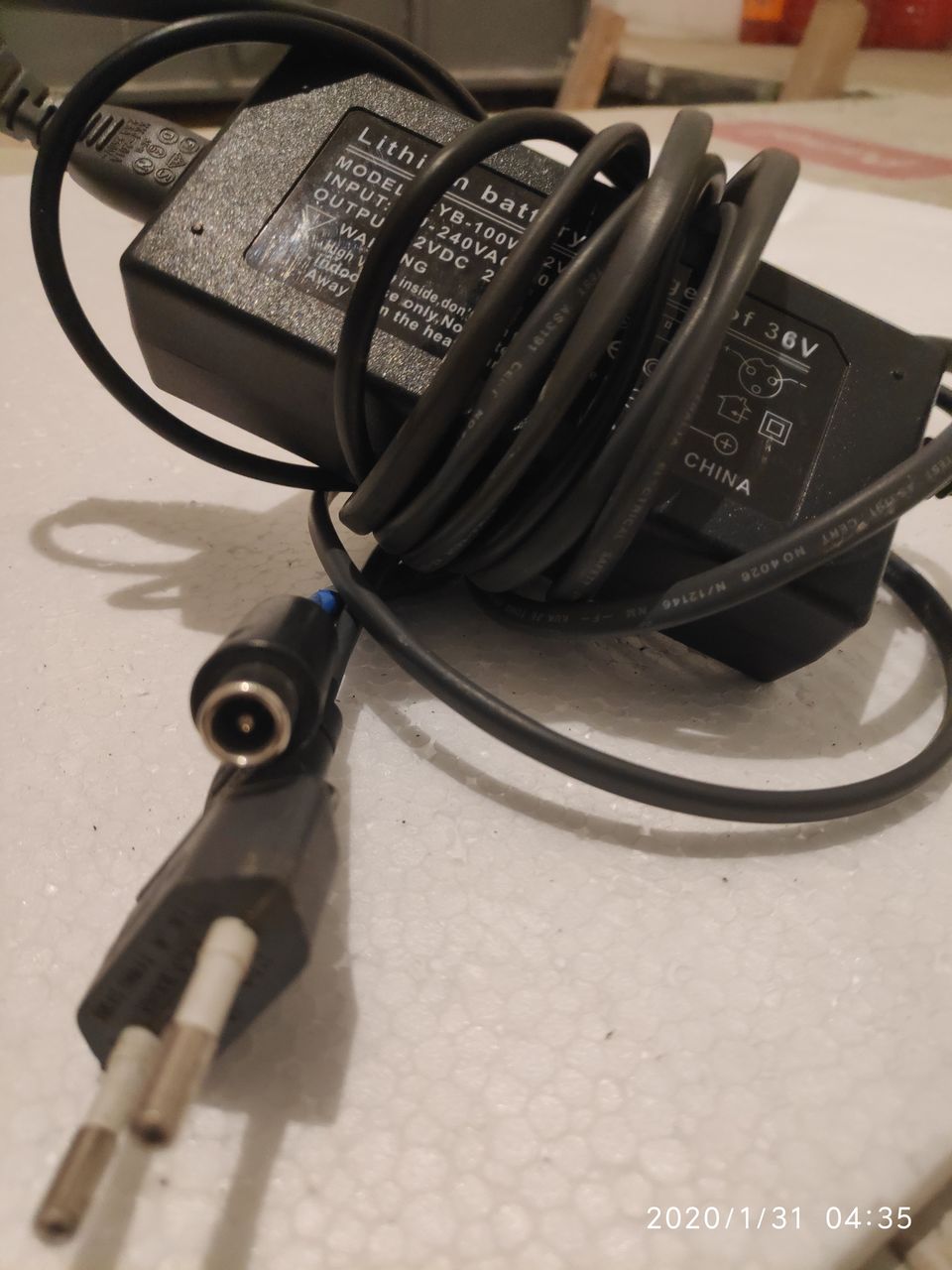 Incarcator 24v / 36v/ 48v/ 60v зарядное для самокатов. гиробордов, велосипедов foto 3