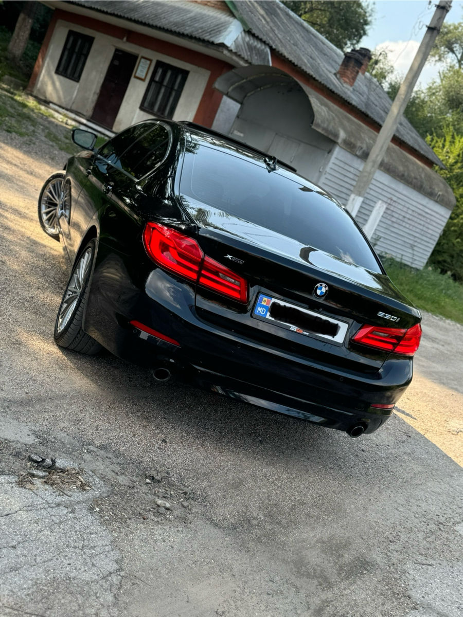 BMW 5 Series foto 1