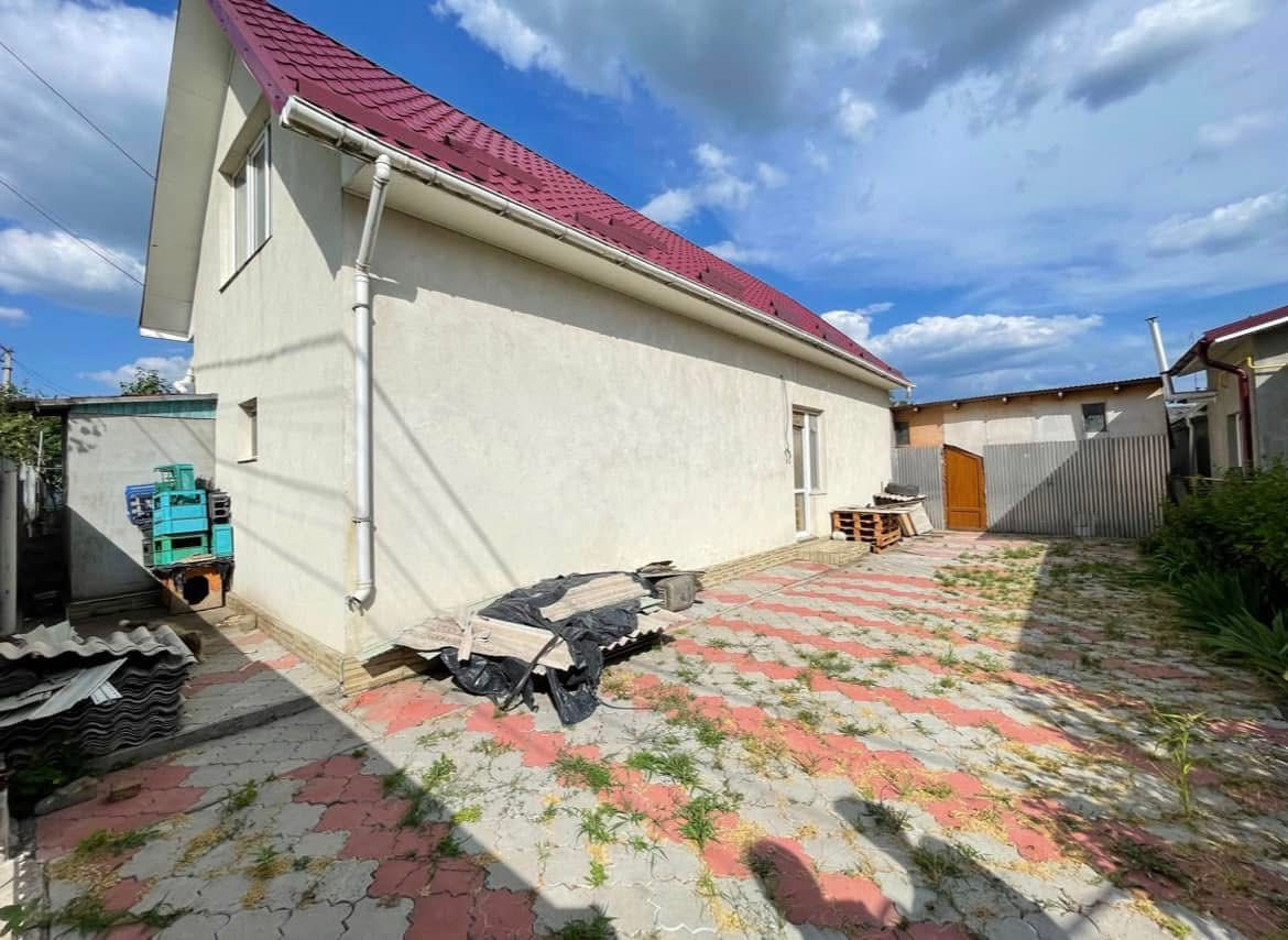 Продаётся дом в г. Бельцы, район Северного вокзала, пер. Николая Баумана. фото 2
