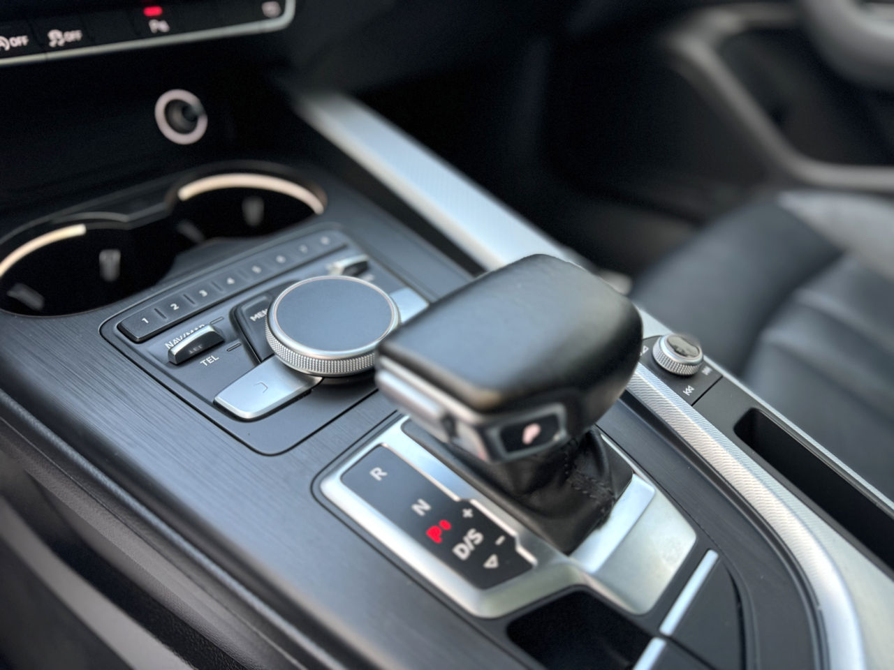 Audi A4 foto 10