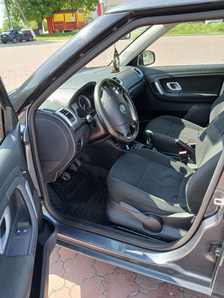 Skoda Fabia фото 5