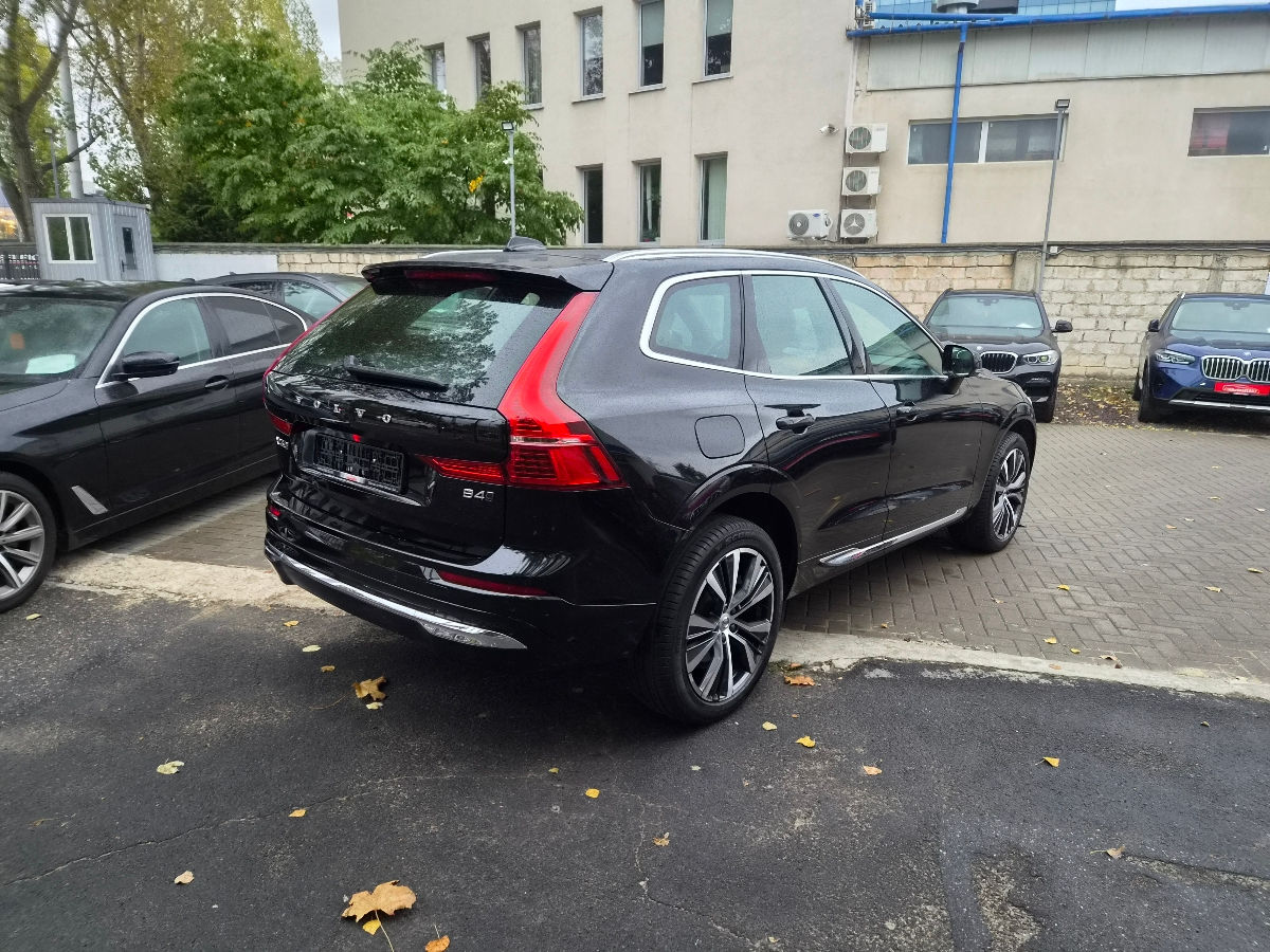 Volvo XC60 2022 photo 5