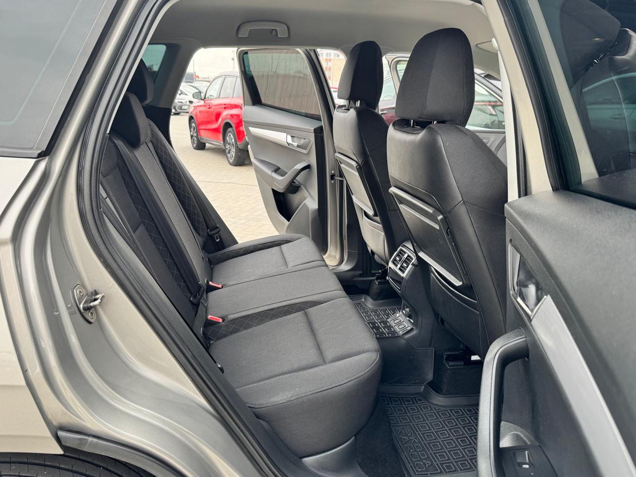 Skoda Karoq foto 16