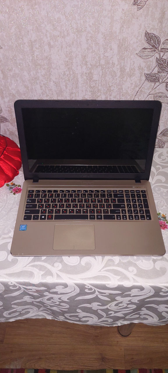Куплю корпус Asus a540s верхняя часть