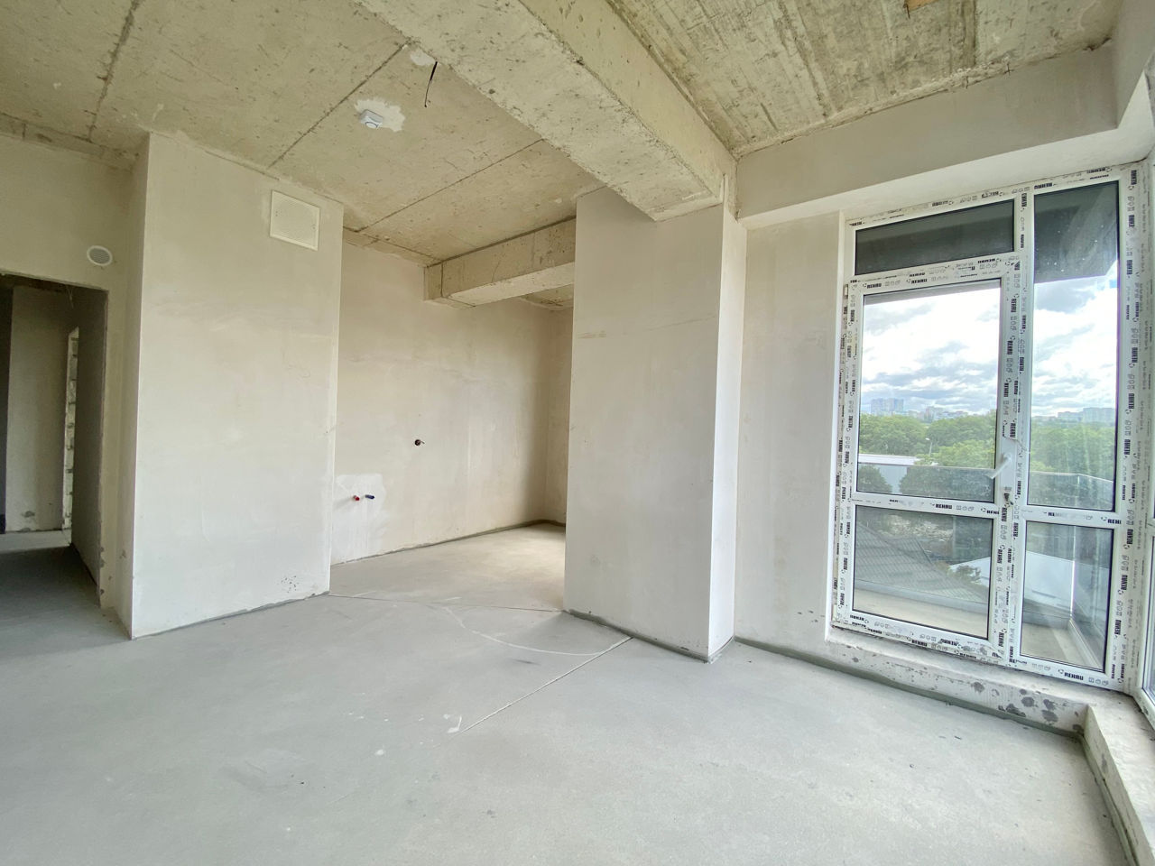 Apartament cu 3 camere, 100 m², Poșta Veche, Chișinău foto 1