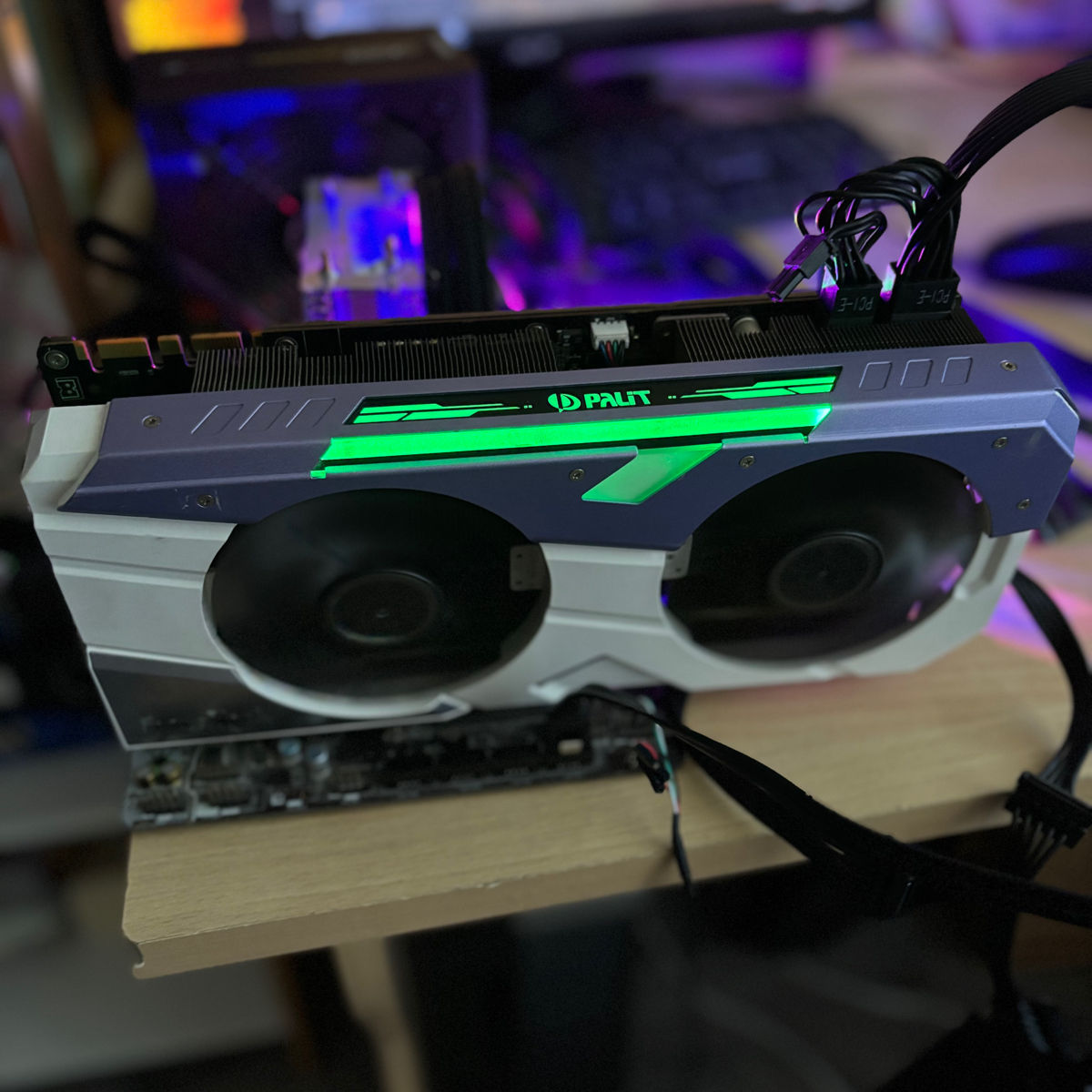 Видеокарта Palit GTX 1070 GameRock 8GB для гейминга foto 0