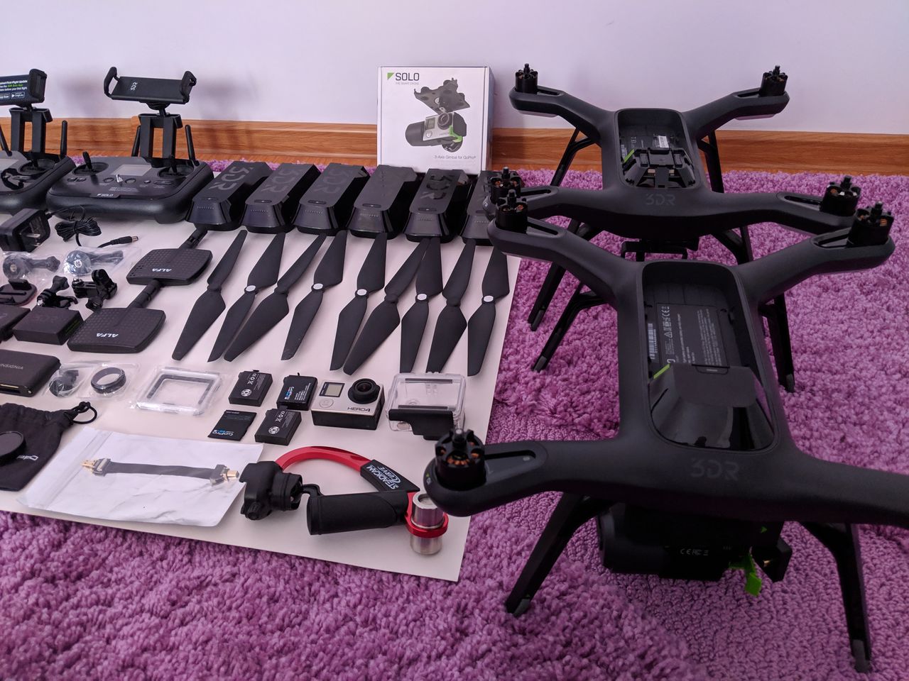 2x 3DR SOLO Drone + GoPro 4 + Accessories 6x Solo Li Batteries + Gimbals