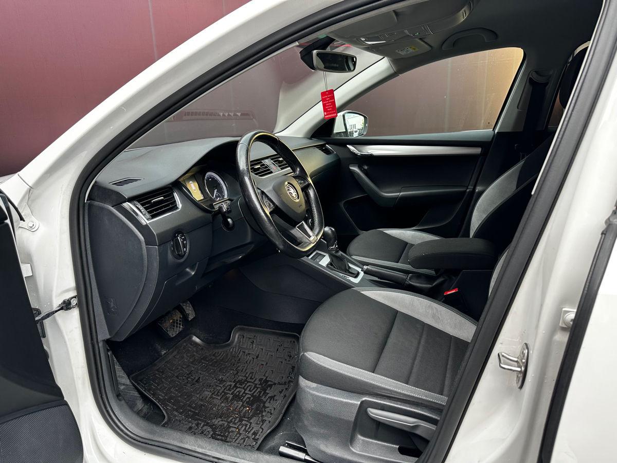Skoda Octavia фото 6