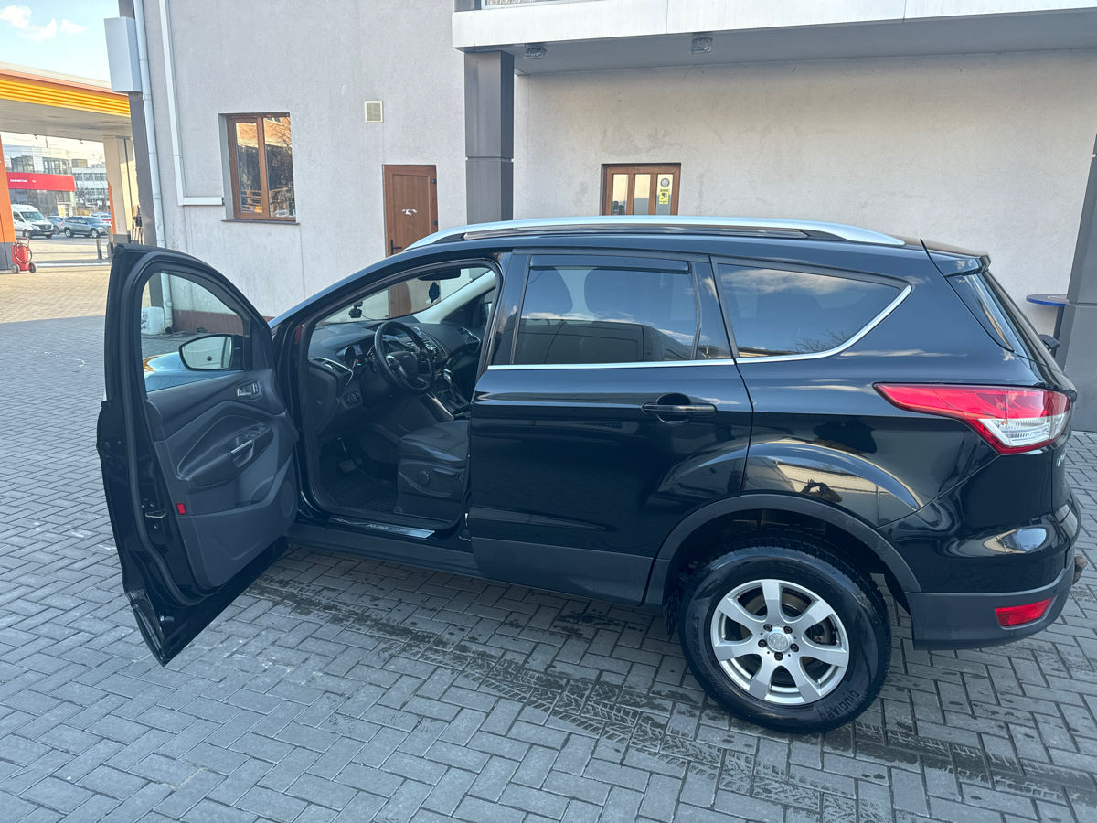 Ford Kuga фото 0