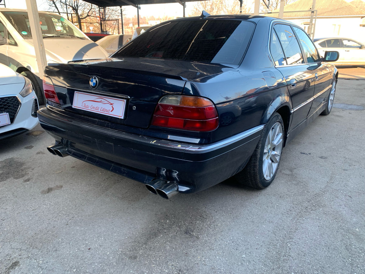 BMW 7 Series foto 4