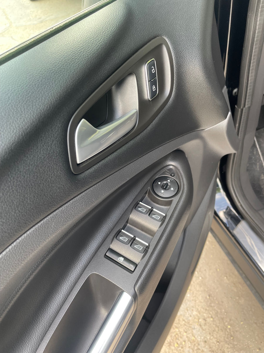 Ford Kuga foto 6