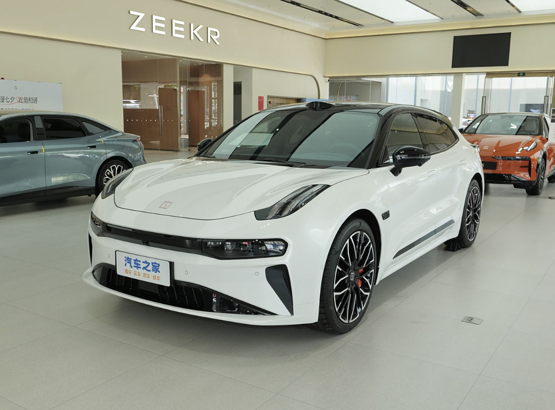 Zeekr 001 фото 2