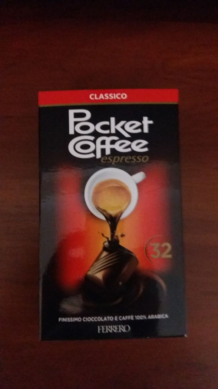 Pocket coffee , Ciocolata 100 Italia Telecentru.