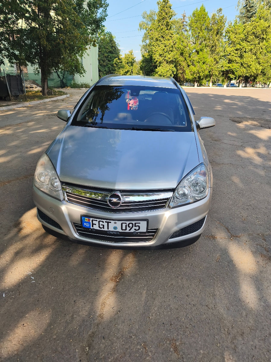 Opel Astra 2008 г. с пробегом 255000 км, Дизель, 5000 €