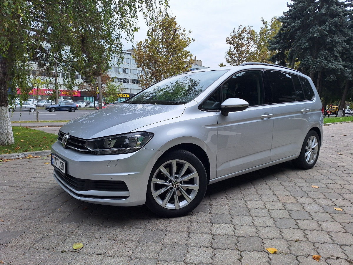 Volkswagen Touran foto 5