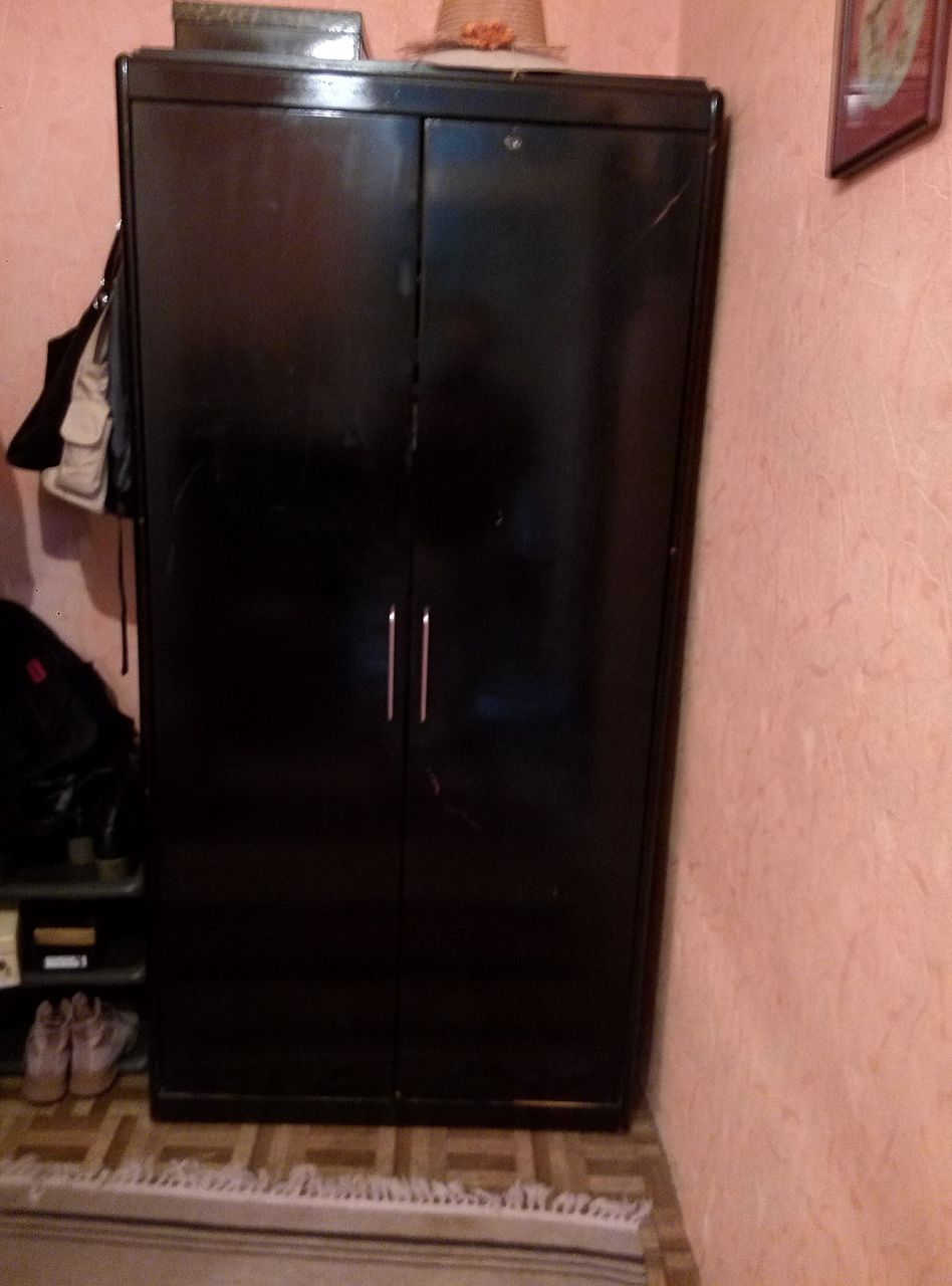 Продам шкаф