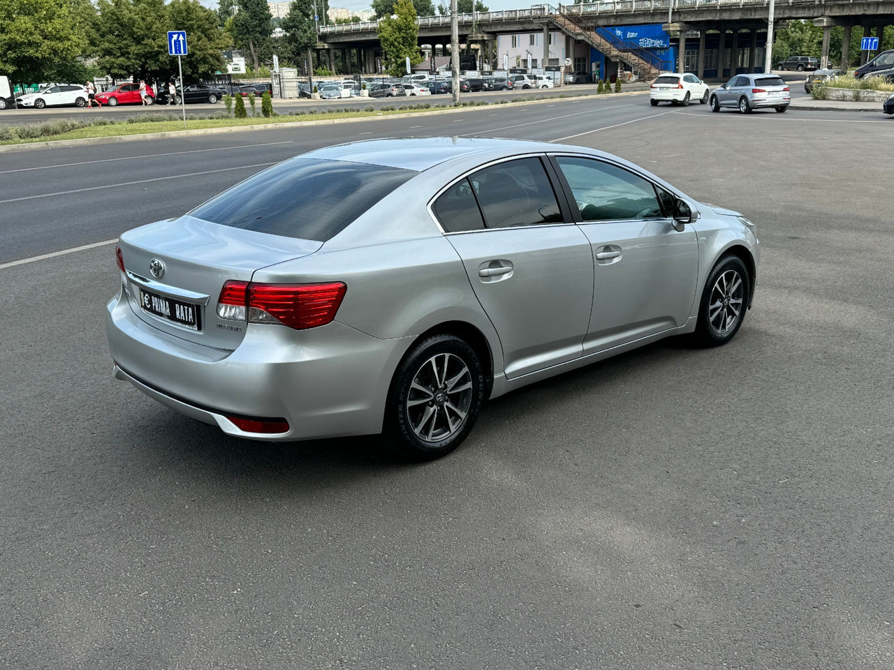 Toyota Avensis foto 5