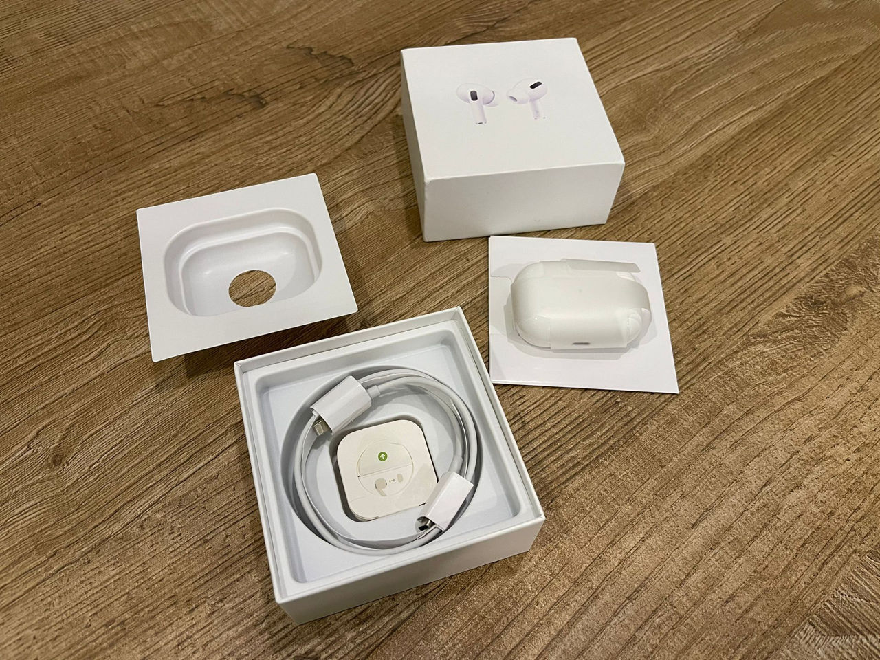 Casti fara fir AirPods Pro replica premium foto 1