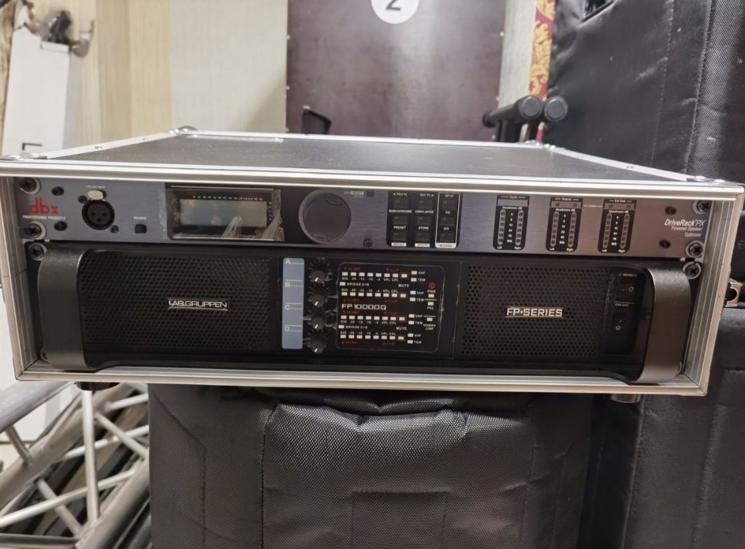 Lab Gruppen FP10000q Spaniol + Crossover