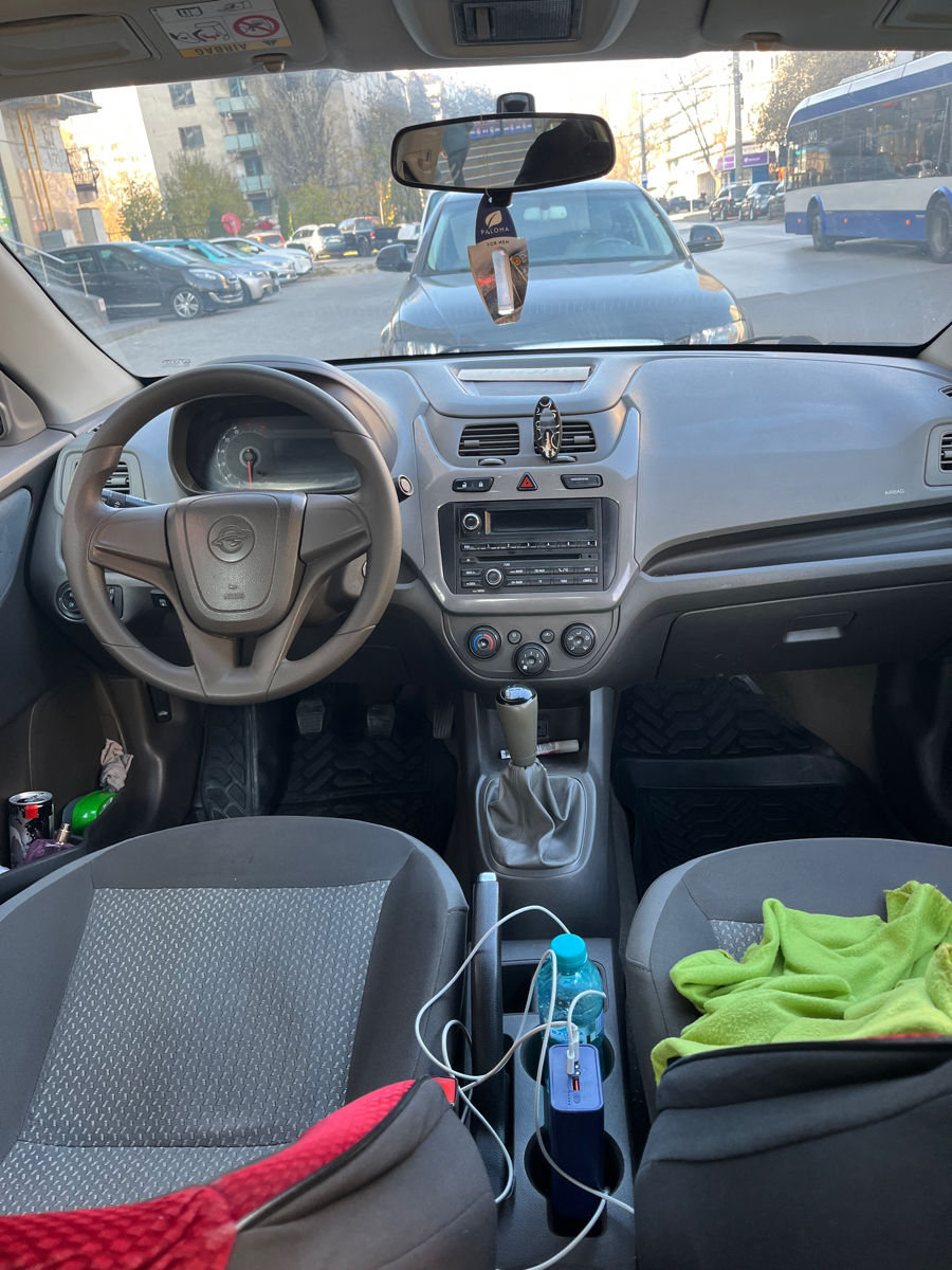 Chevrolet Cobalt фото 2