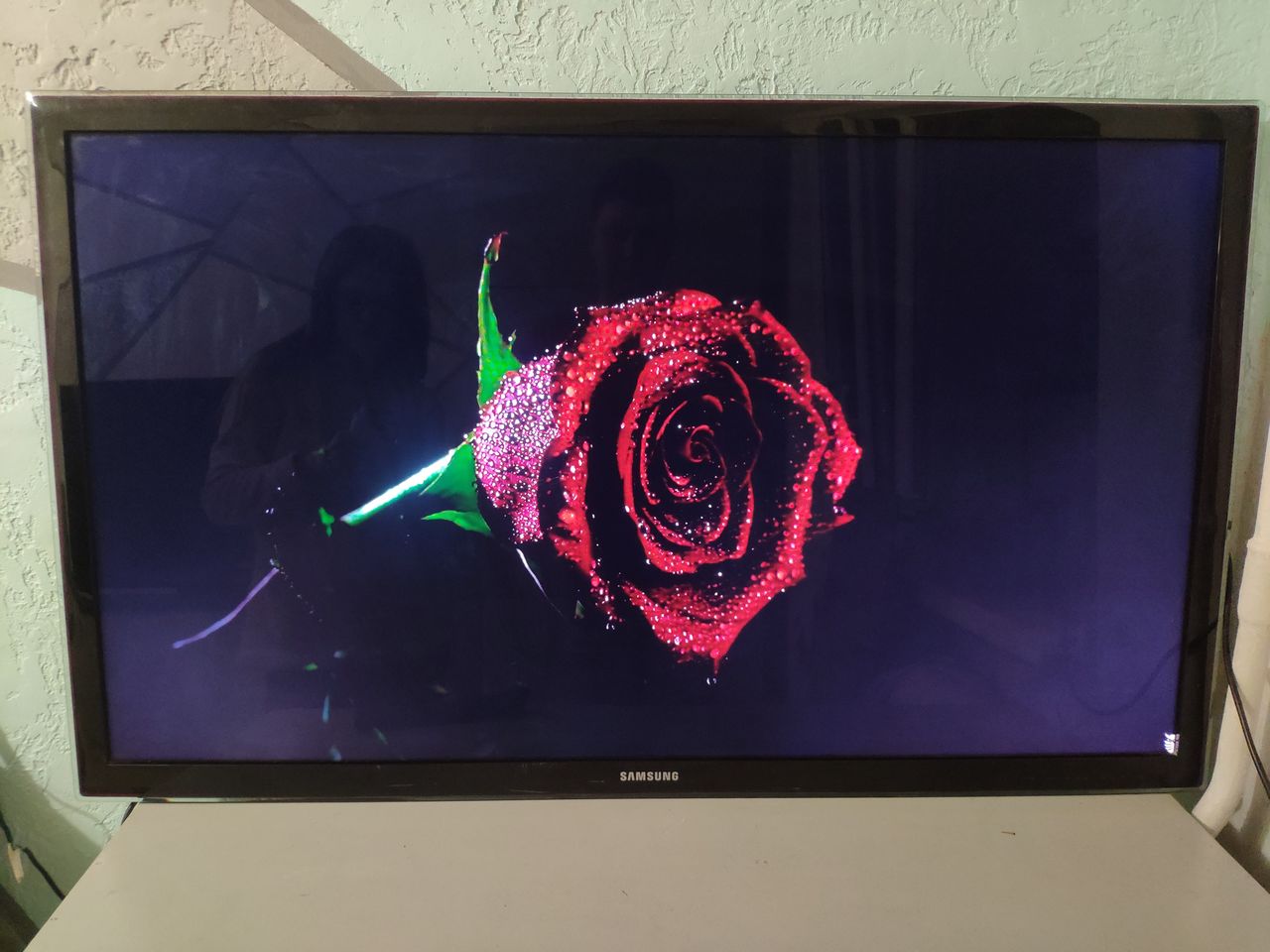 Телевизор Samsung 46"