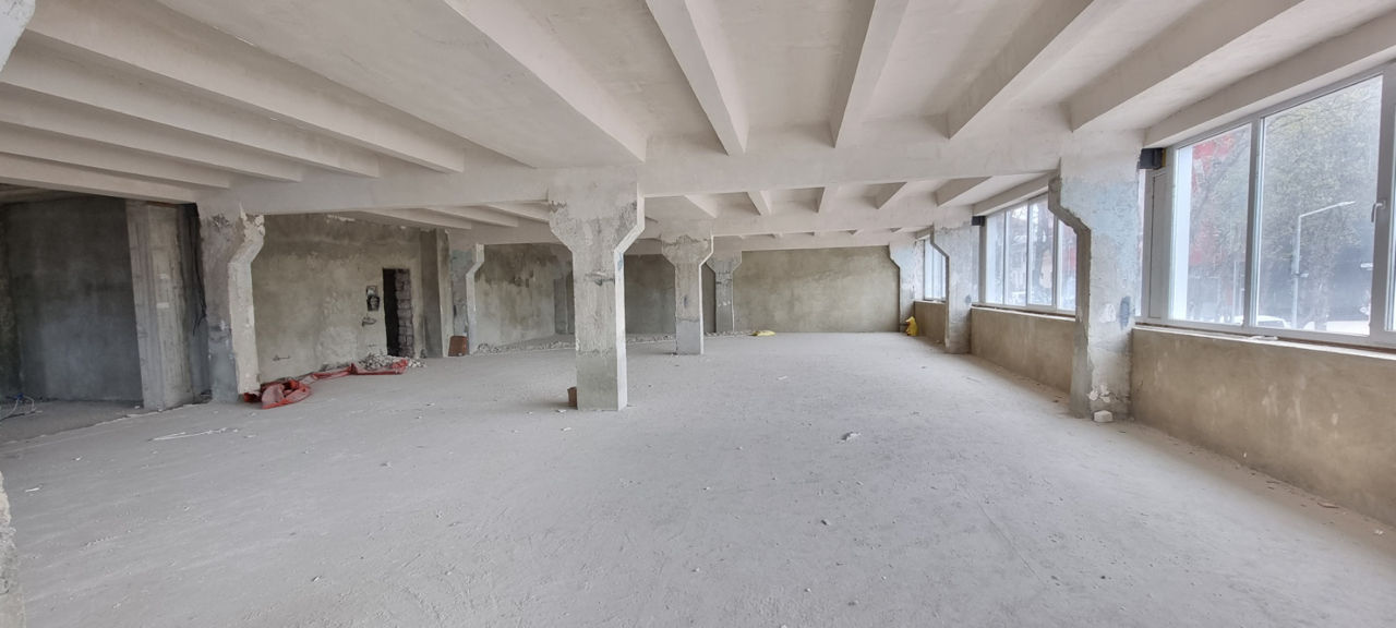 Arendă  spatiu comercial de 860 mp,Orhei sectorul centru str.M.Eminescu 10 фото 5
