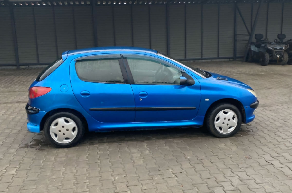 Peugeot 206 foto 0