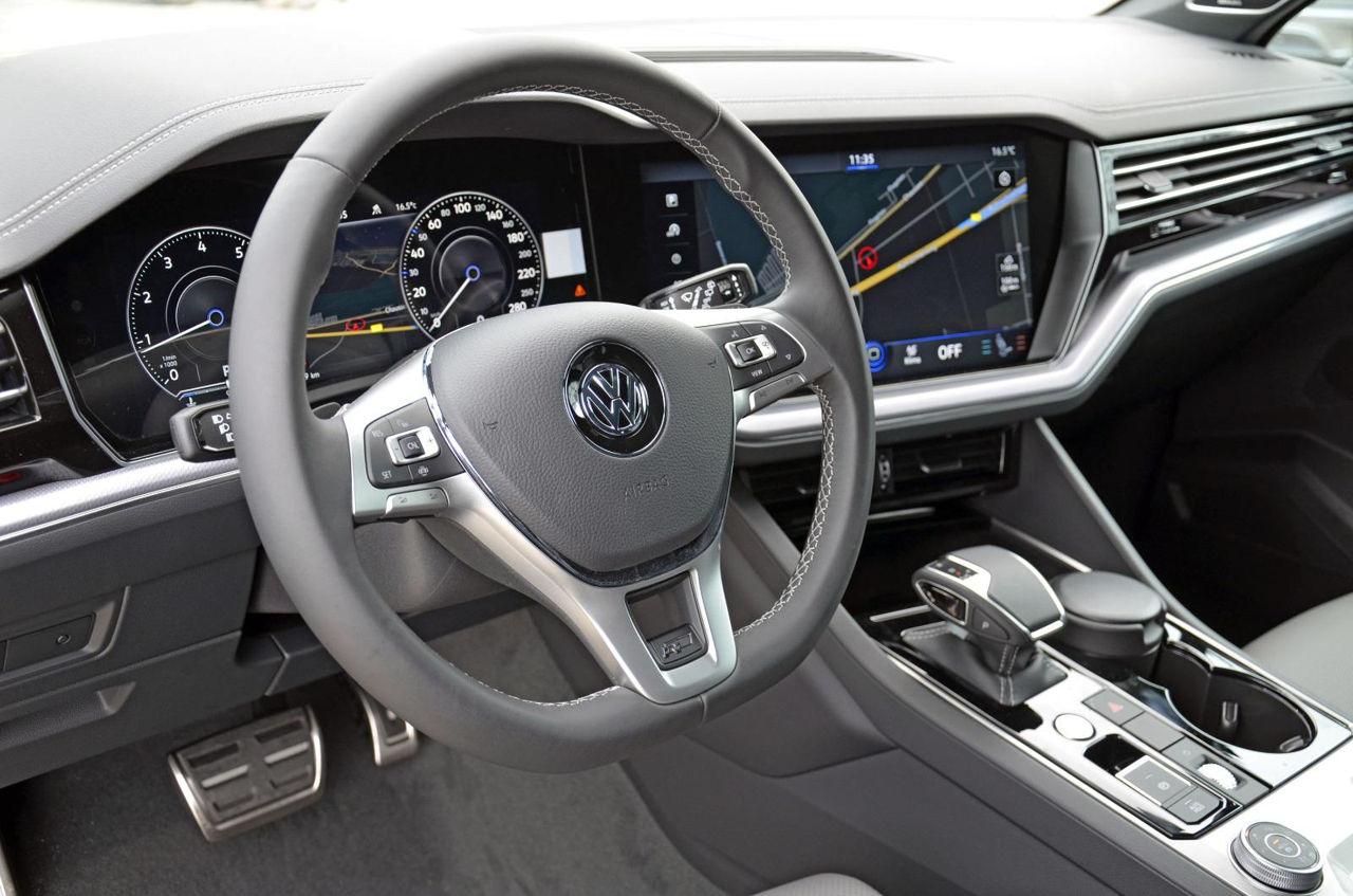 Volan VW Volkswagen Touareg CR7 R-Line 2020 foto 0