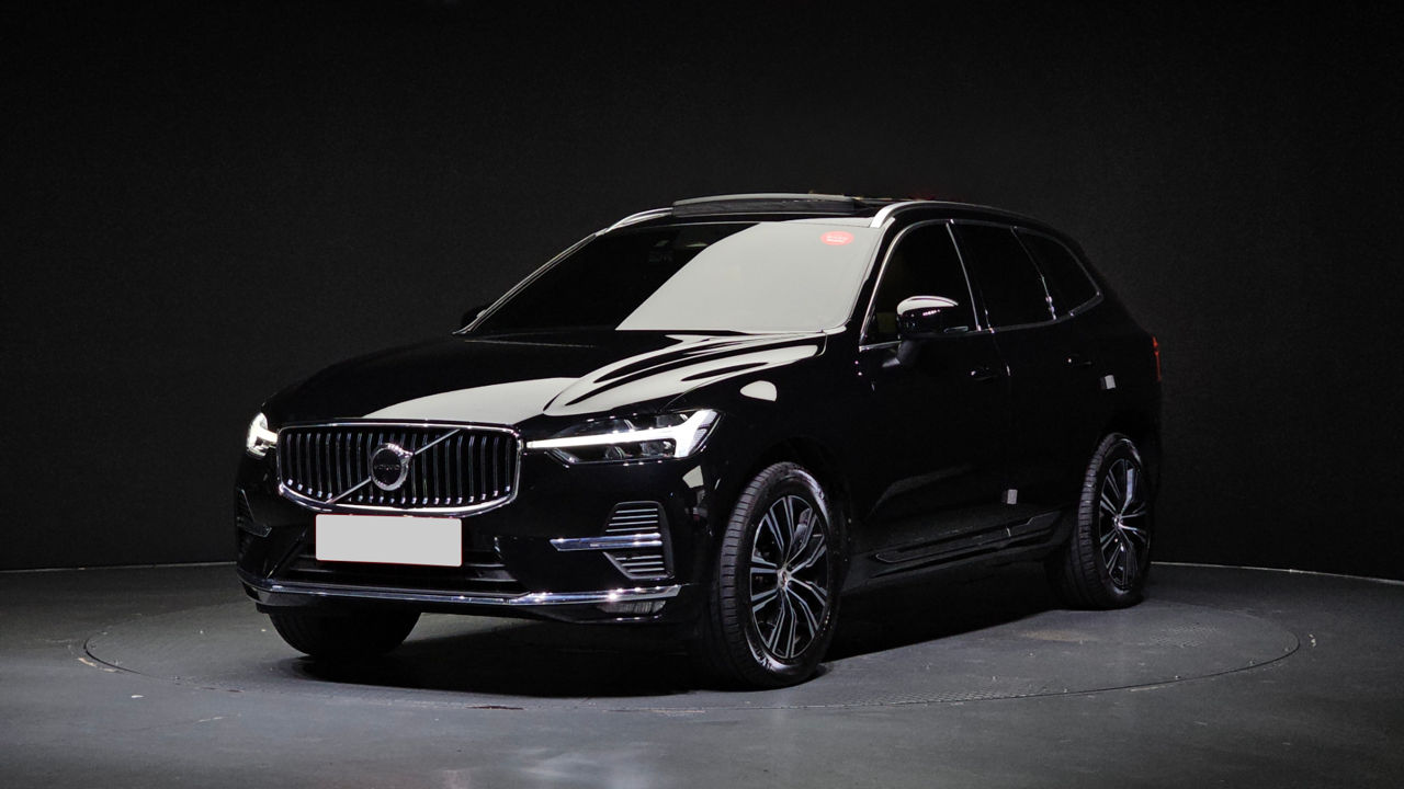 Volvo XC60 фото 0